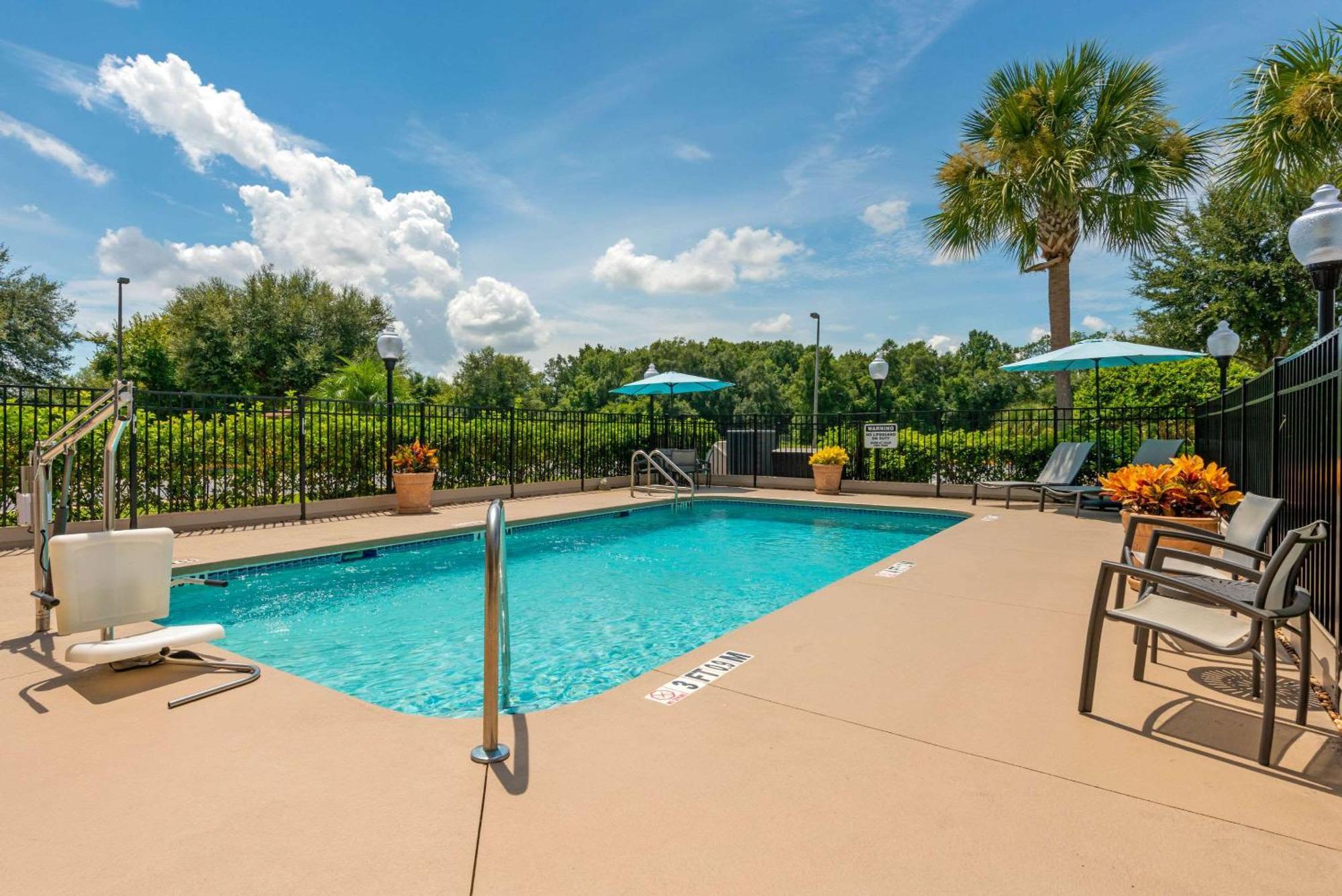 Comfort Inn & Suites Wildwood - The Villages Kültér fotó